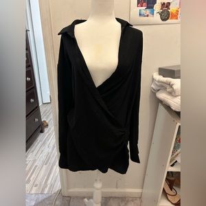 PrettyLittleThing Black Textured Woven Extreme Plunge Bell Cuff Shirt Dress